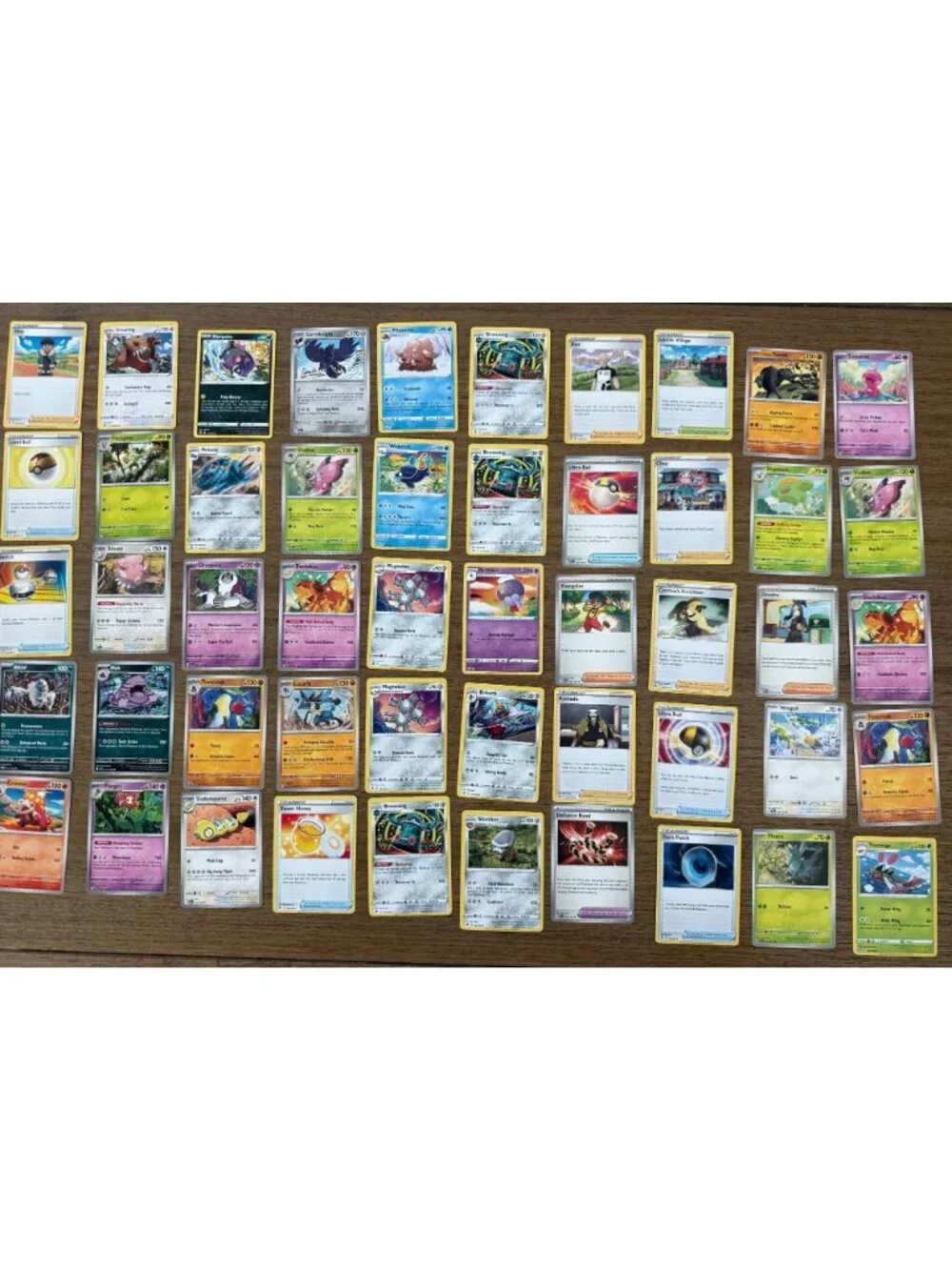 Pokémon TCG Bulk Lot – 500+ Cards, 2.2 lb Box – Mixed Rarities, Commons/Uncommon
